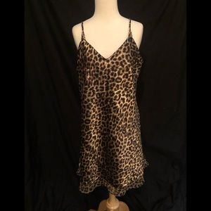 EUC Gilligan & O’Malley Lingerie Nightie Gown SZ L